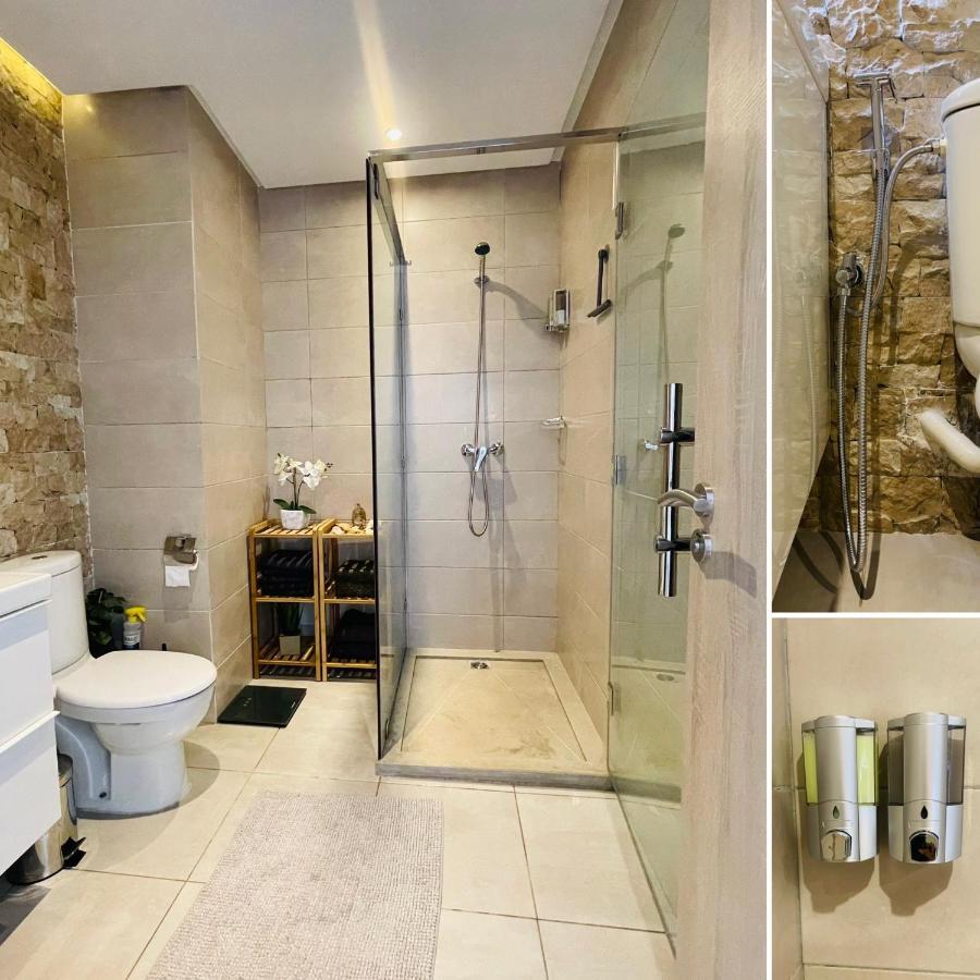 Luxury Apartment With Pool Мартил Екстериор снимка